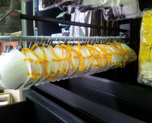 Large-scale industrial vending machine for products
